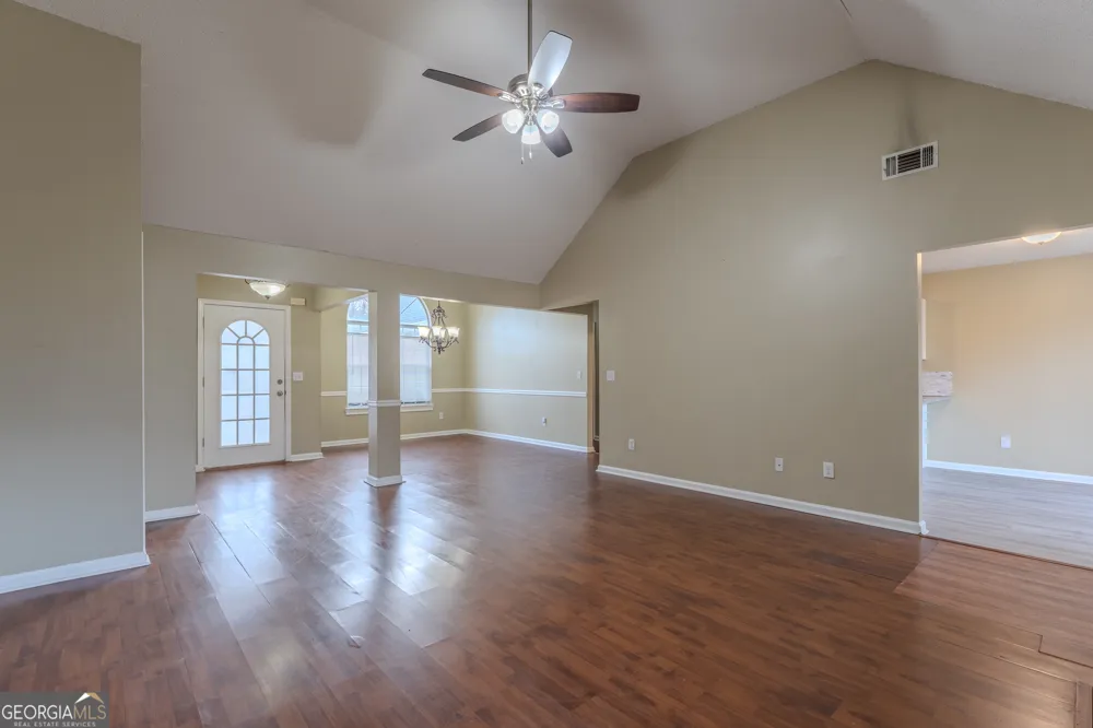 3331 Metro WAY Snellville, GA 30039