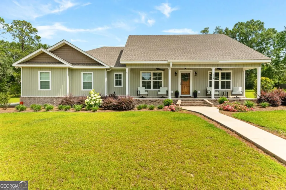 334 W Pine ST Metter, GA 30439