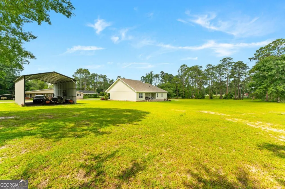 334 W Pine ST Metter, GA 30439
