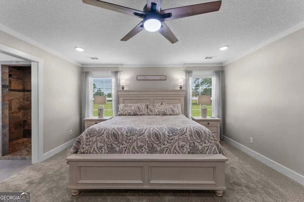 334 W Pine ST Metter, GA 30439