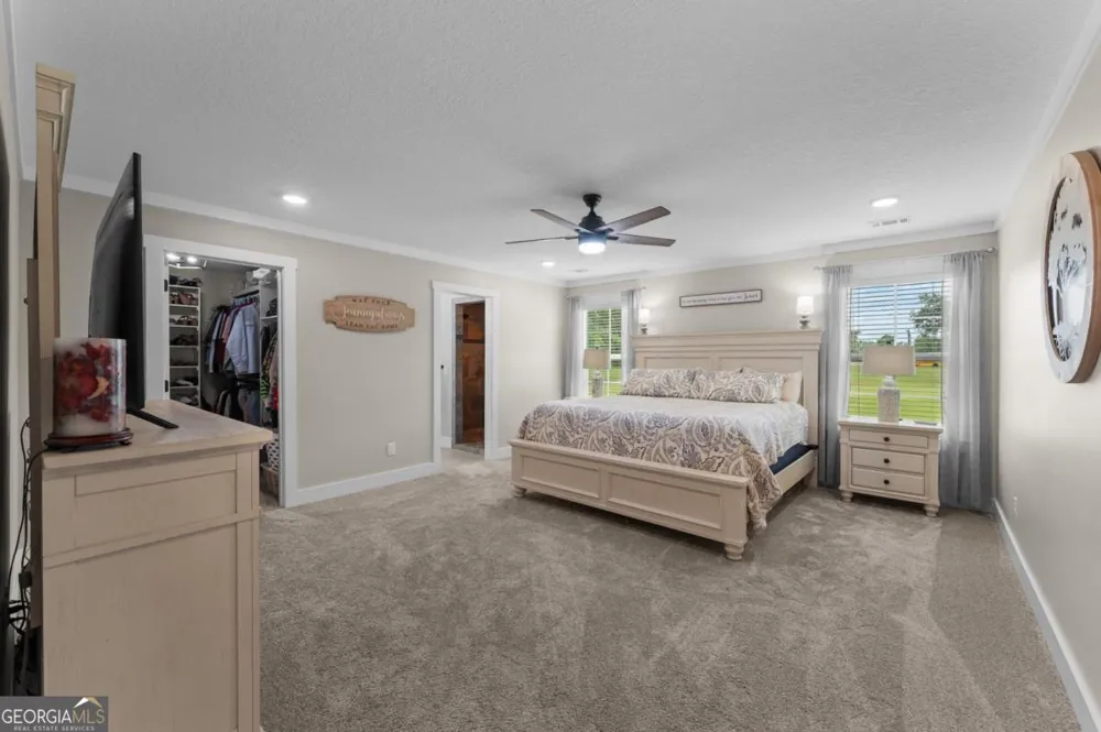 334 W Pine ST Metter, GA 30439