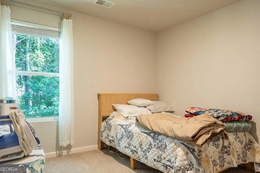 1373 Rogers TRCE Lithonia, GA 30058