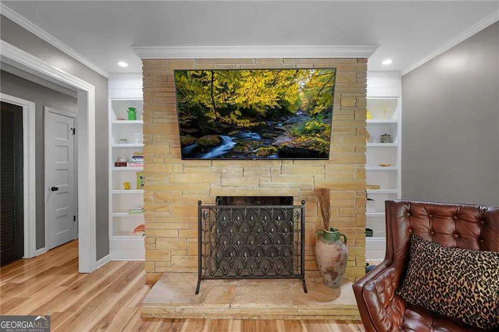 206 Sherwood DR Calhoun, GA 30701