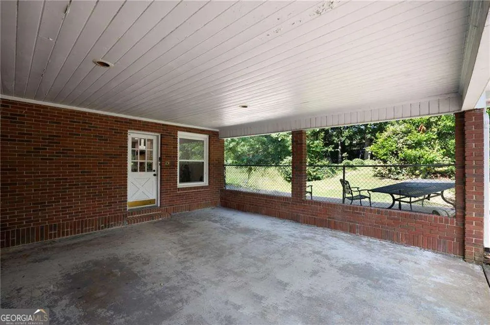206 Sherwood DR Calhoun, GA 30701