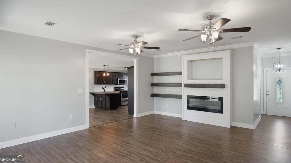 415 Walter ST Odum, GA 31555