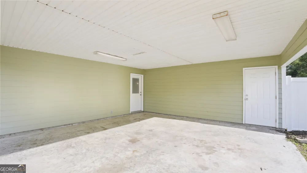 415 Walter ST Odum, GA 31555