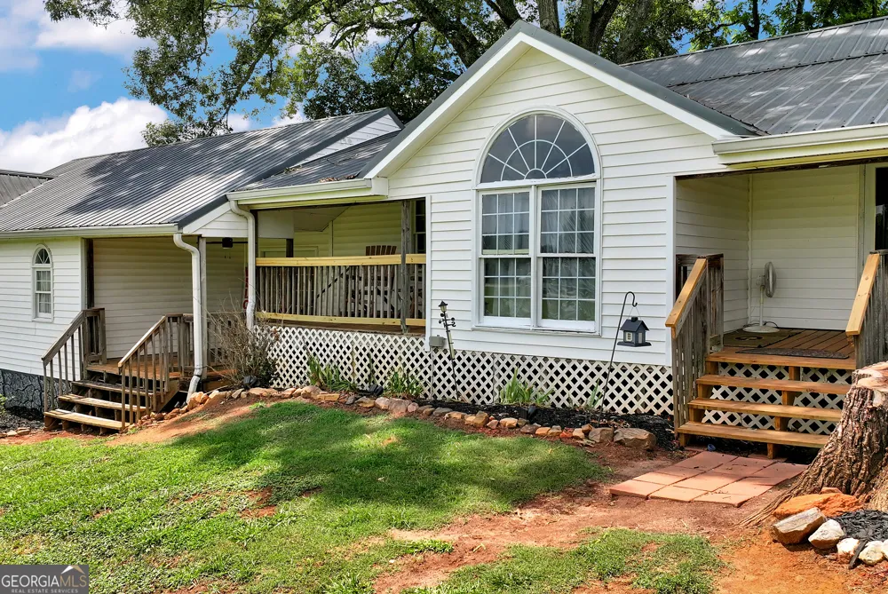 6009 Holly Springs RD Pendergrass, GA 30567