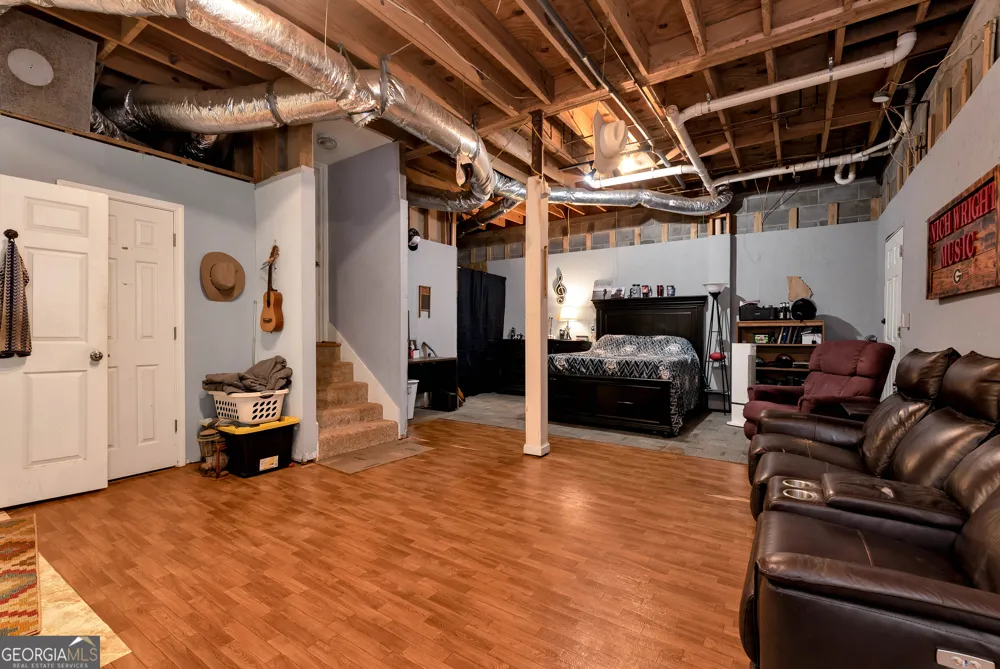 6009 Holly Springs RD Pendergrass, GA 30567