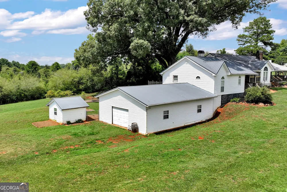 6009 Holly Springs RD Pendergrass, GA 30567