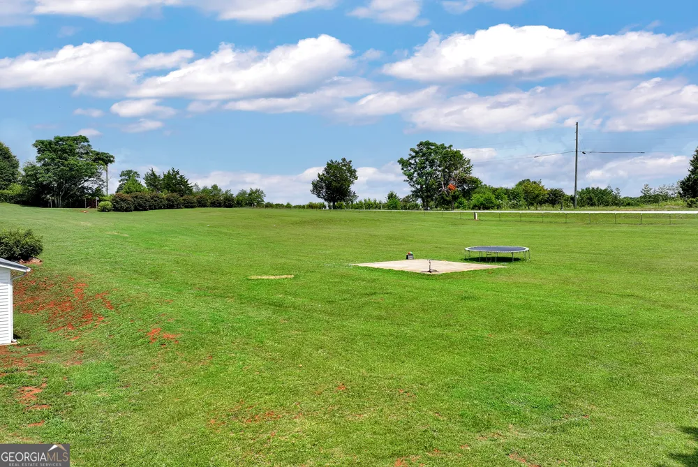 6009 Holly Springs RD Pendergrass, GA 30567