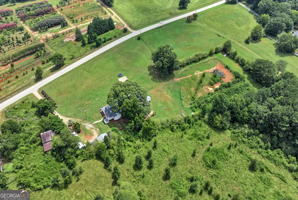 6009 Holly Springs RD Pendergrass, GA 30567