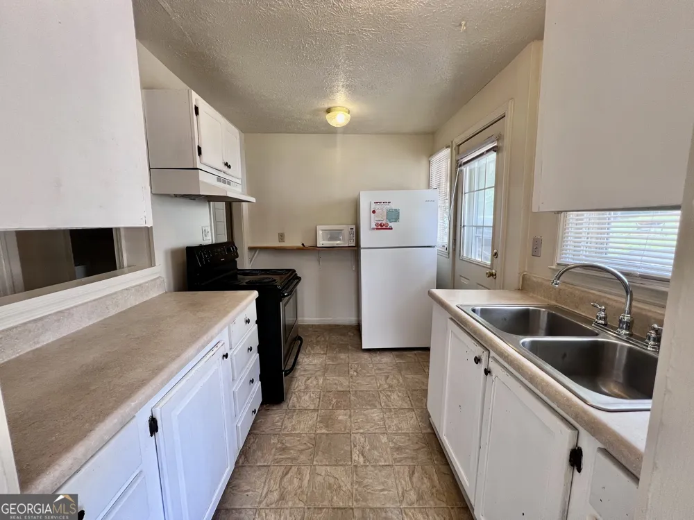 145 Herring ST Athens, GA 30601