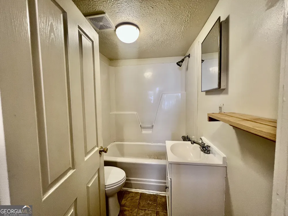 145 Herring ST Athens, GA 30601