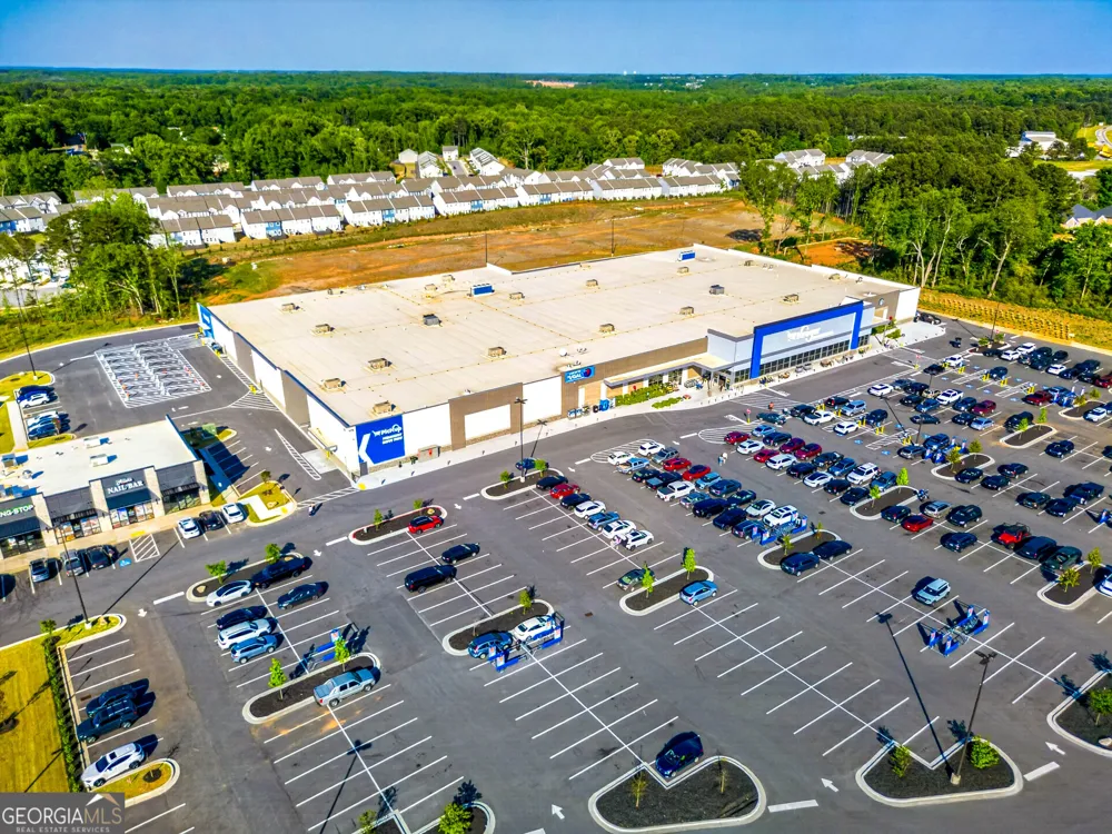 252 Regent PARK Hoschton, GA 30548