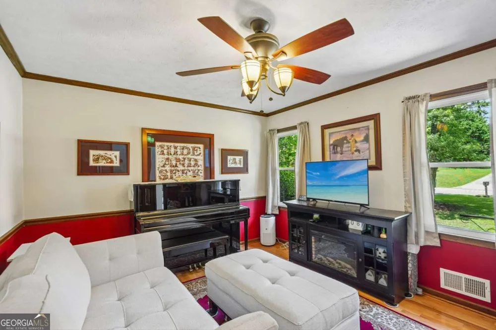 4852 Arrowhead Trail West SW Lilburn, GA 30047