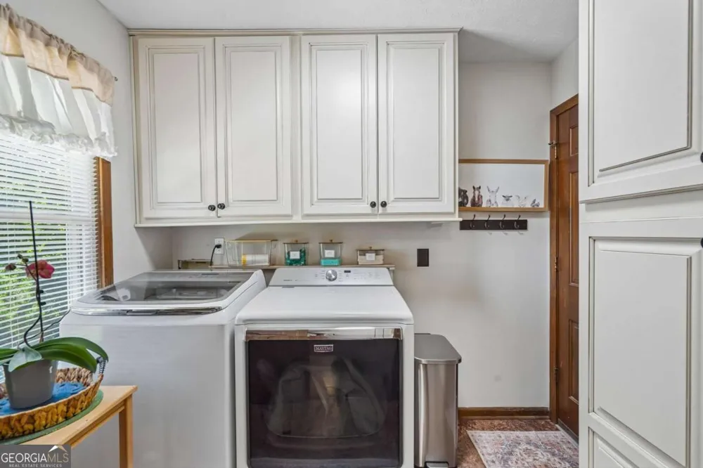 4852 Arrowhead Trail West SW Lilburn, GA 30047