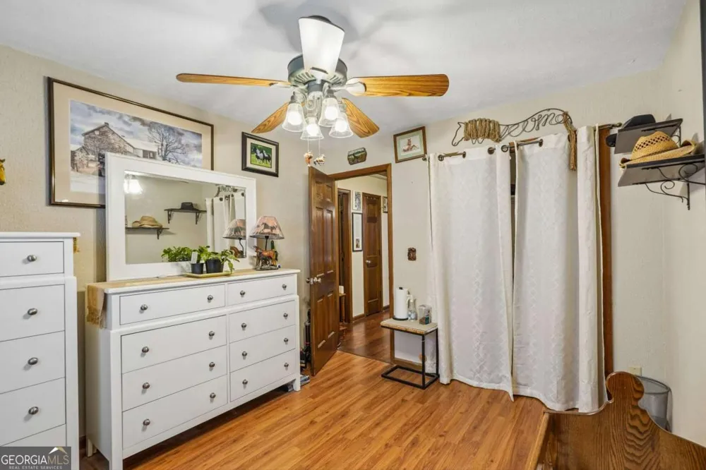 4852 Arrowhead Trail West SW Lilburn, GA 30047