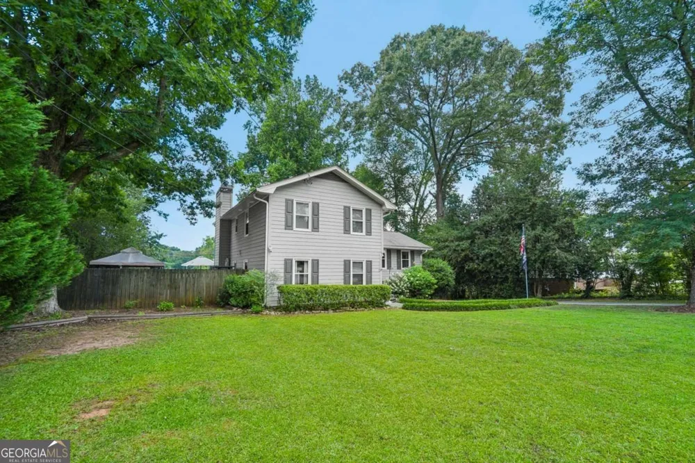 4852 Arrowhead Trail West SW Lilburn, GA 30047