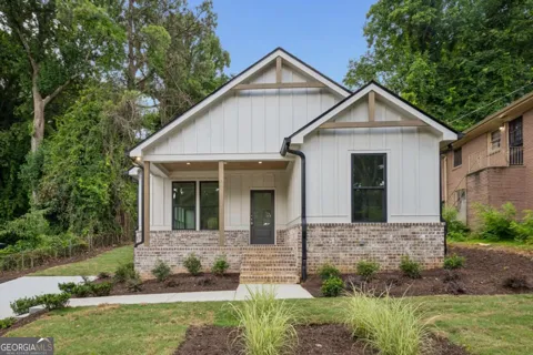 2050 Morehouse DR NW