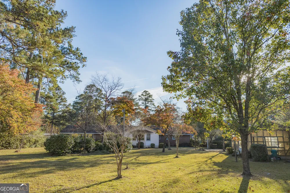 341 Azalea AVE Millen, GA 30442