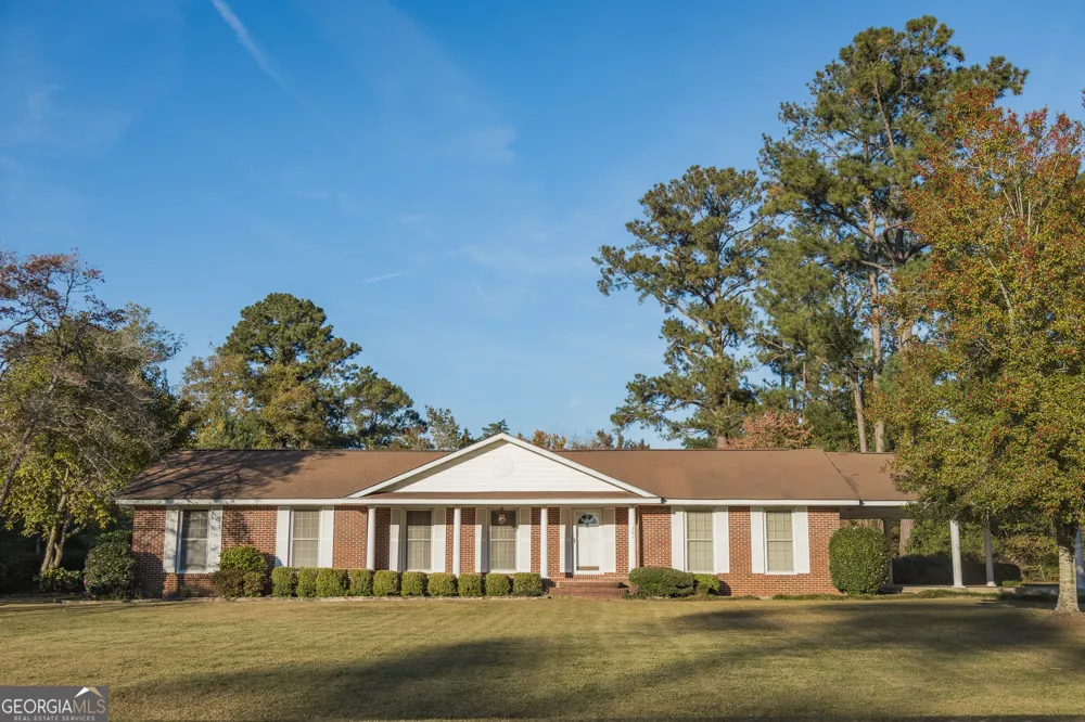 341 Azalea AVE Millen, GA 30442