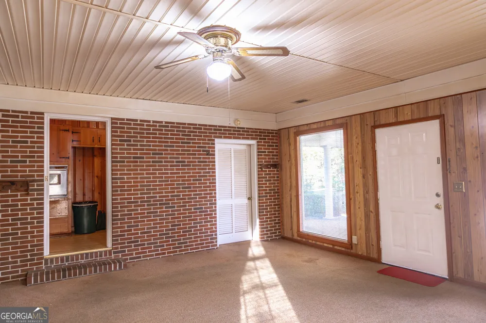 341 Azalea AVE Millen, GA 30442