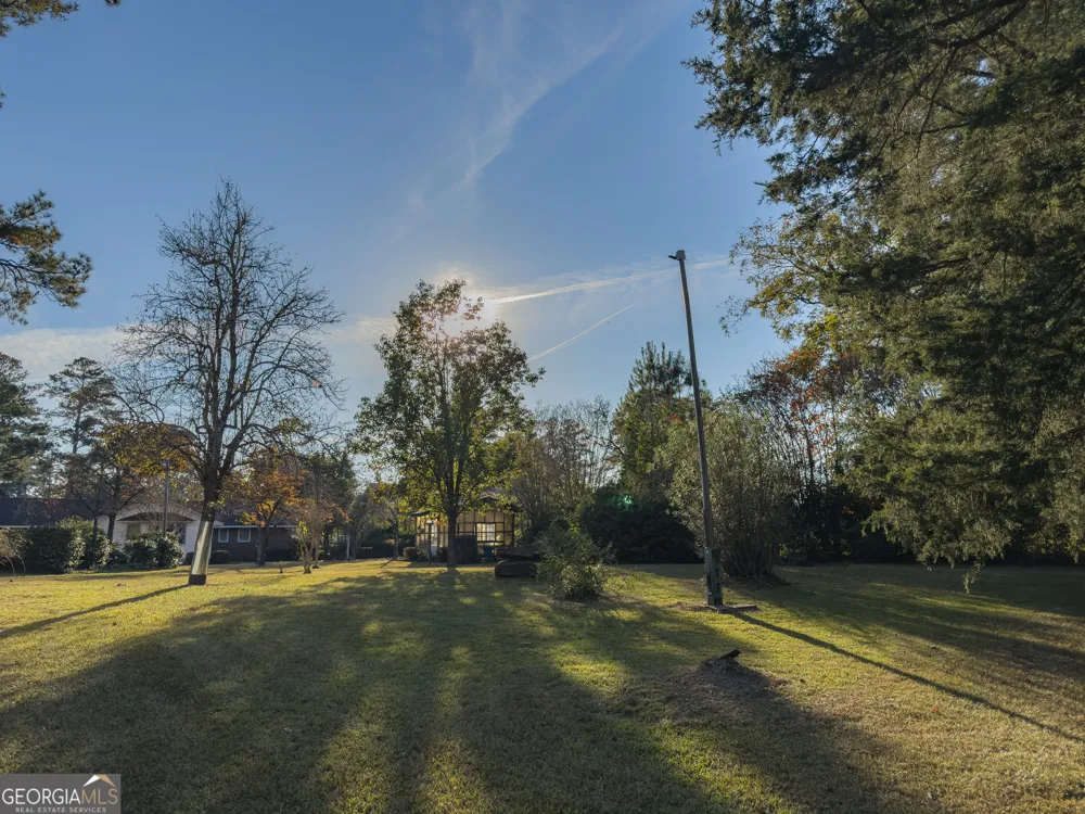 341 Azalea AVE Millen, GA 30442