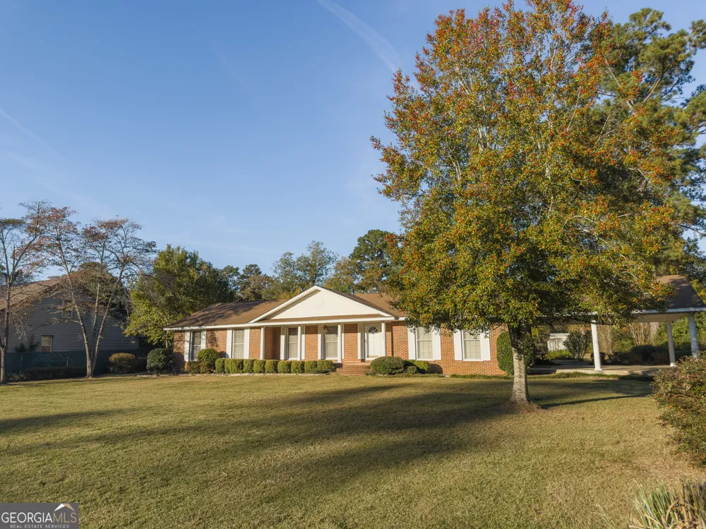 341 Azalea AVE Millen, GA 30442