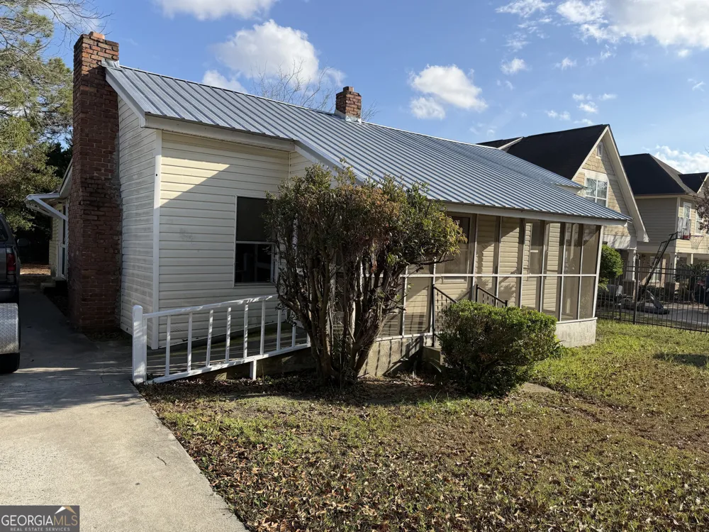 1513 Pickard AVE Tifton, GA 31794