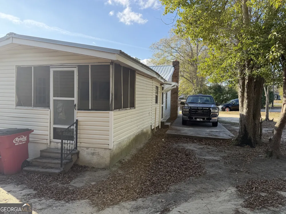 1513 Pickard AVE Tifton, GA 31794