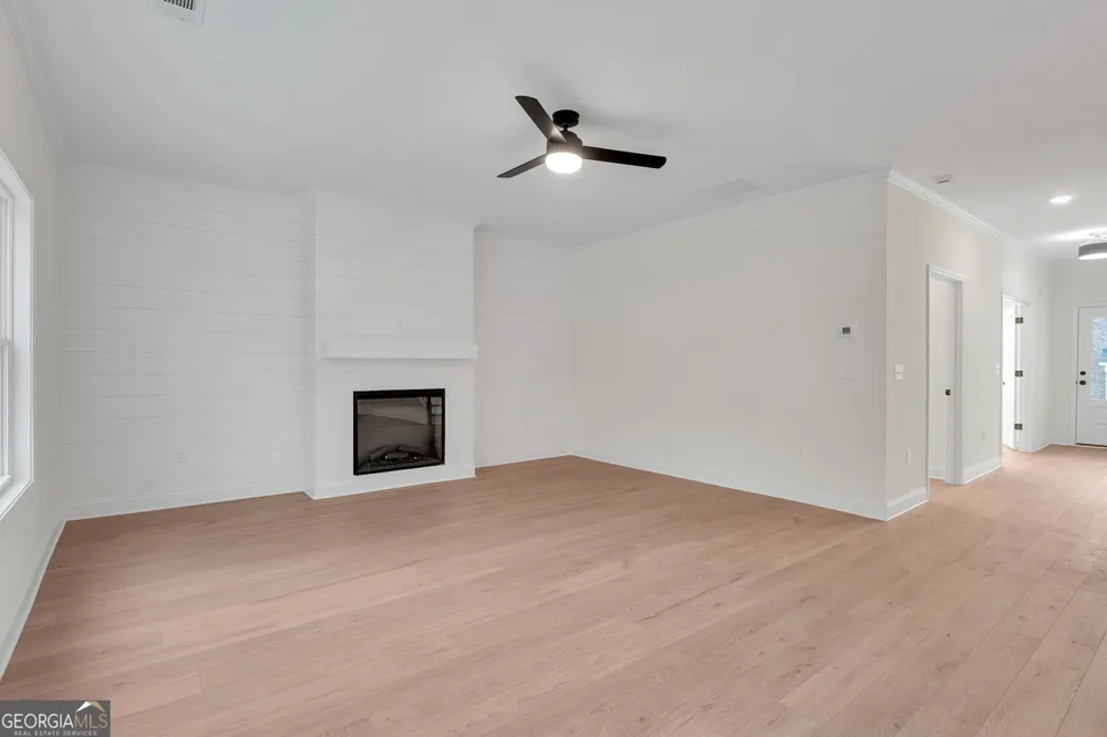 1111 Falkirk LN Stone Mountain, GA 30087