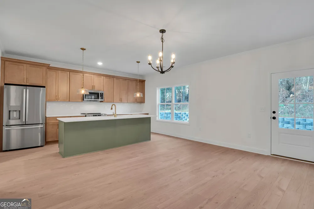 1111 Falkirk LN Stone Mountain, GA 30087