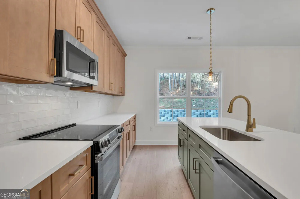 1111 Falkirk LN Stone Mountain, GA 30087