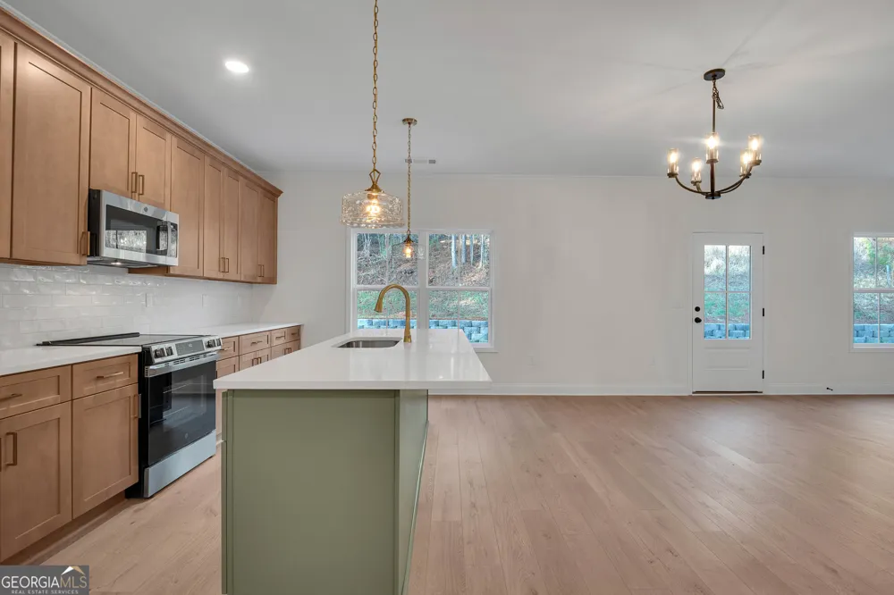 1111 Falkirk LN Stone Mountain, GA 30087