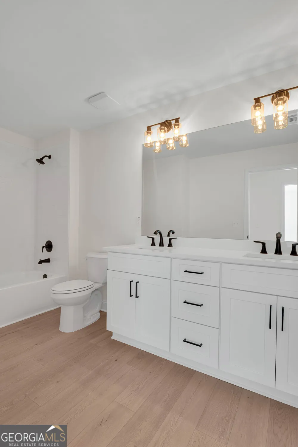 1111 Falkirk LN Stone Mountain, GA 30087
