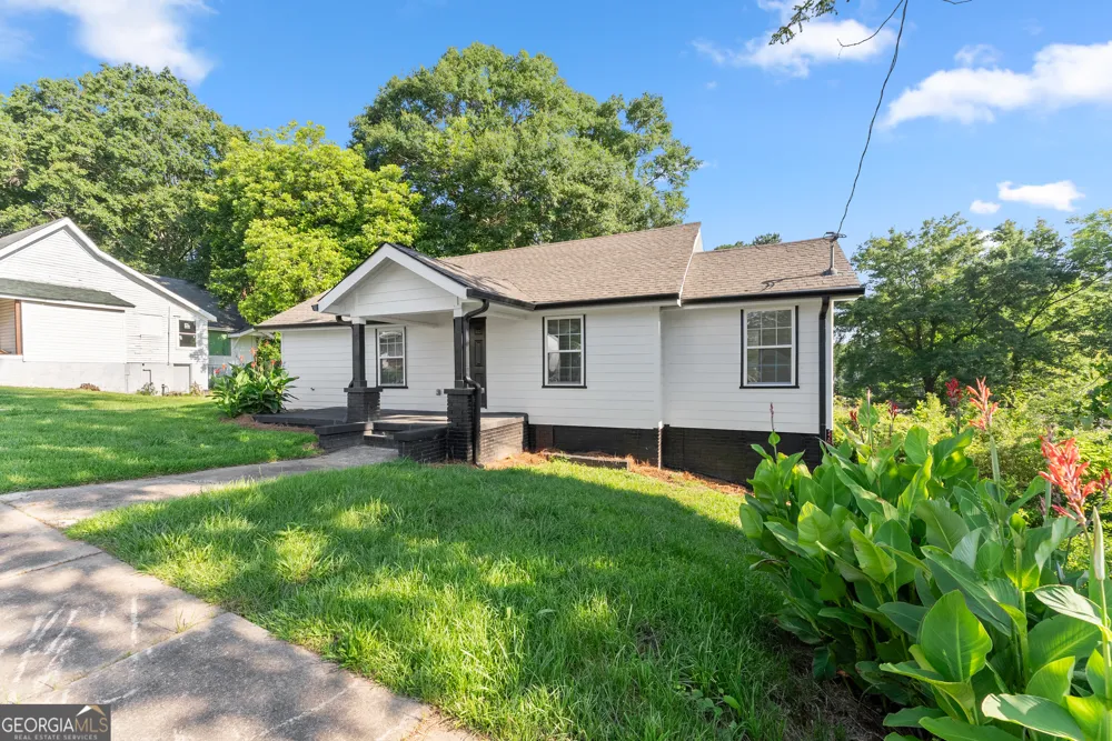 239 E Currahee ST Toccoa, GA 30577