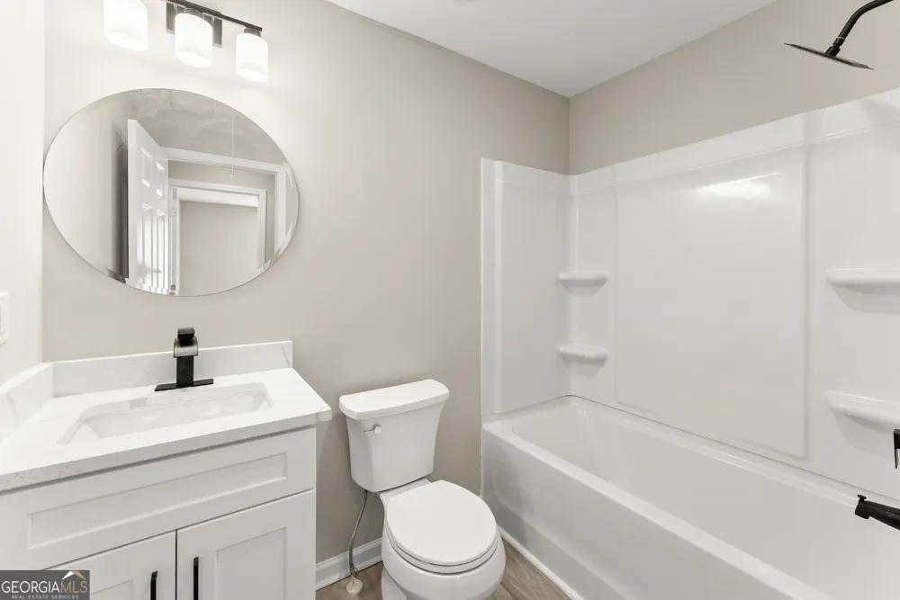 239 E Currahee ST Toccoa, GA 30577