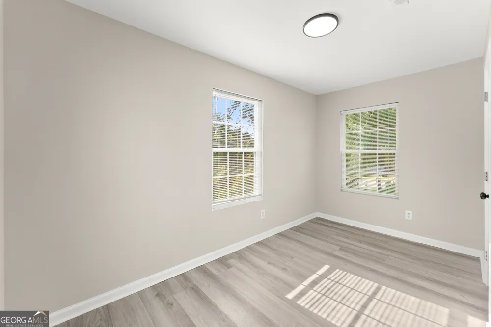 239 E Currahee ST Toccoa, GA 30577