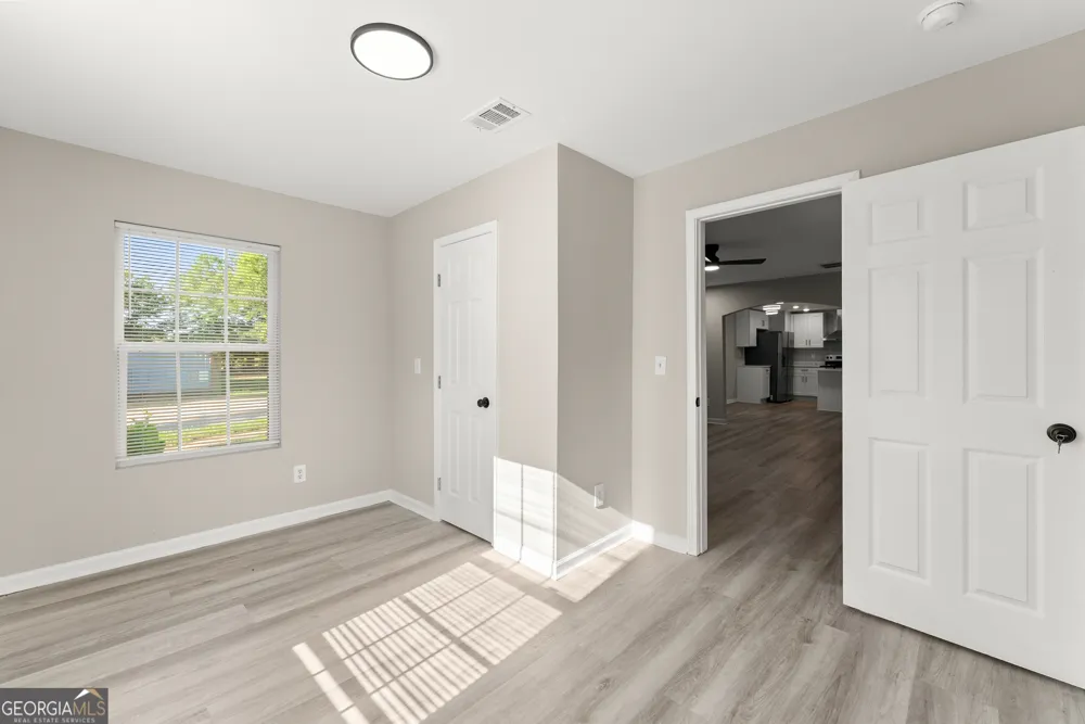 239 E Currahee ST Toccoa, GA 30577