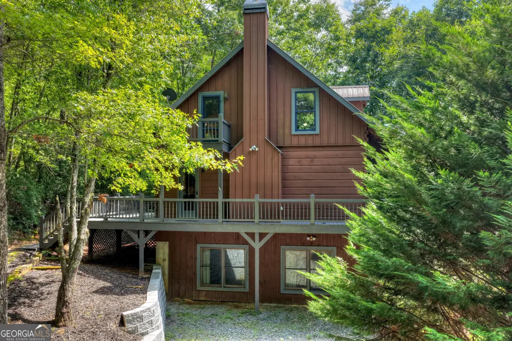 160 Adams CIR Mineral Bluff, GA 30559