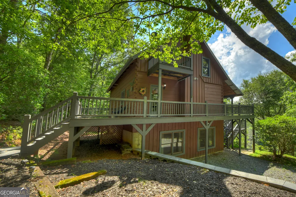 160 Adams CIR Mineral Bluff, GA 30559
