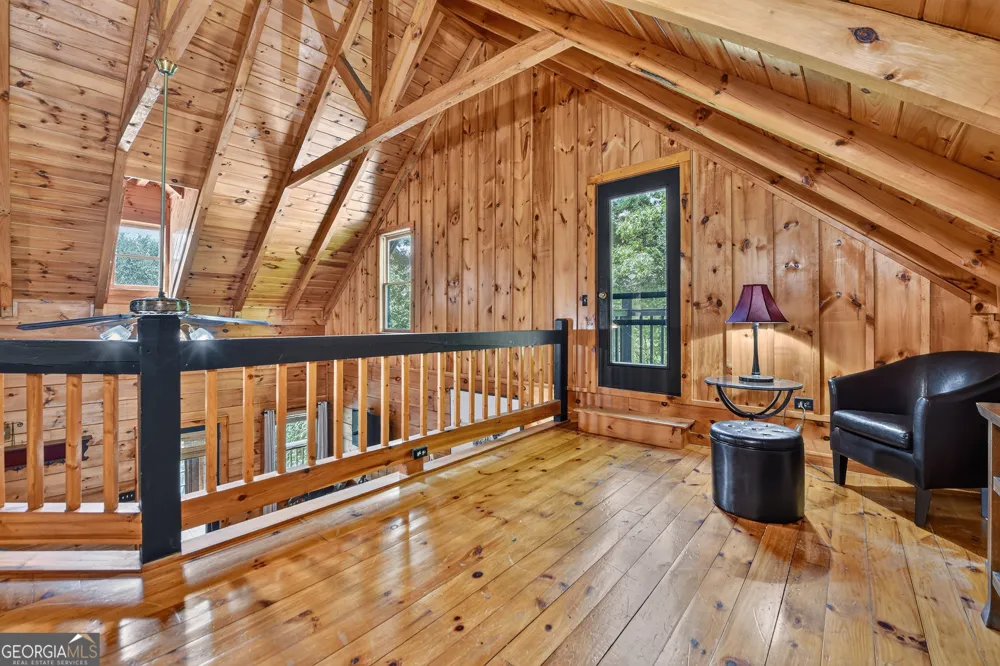 160 Adams CIR Mineral Bluff, GA 30559