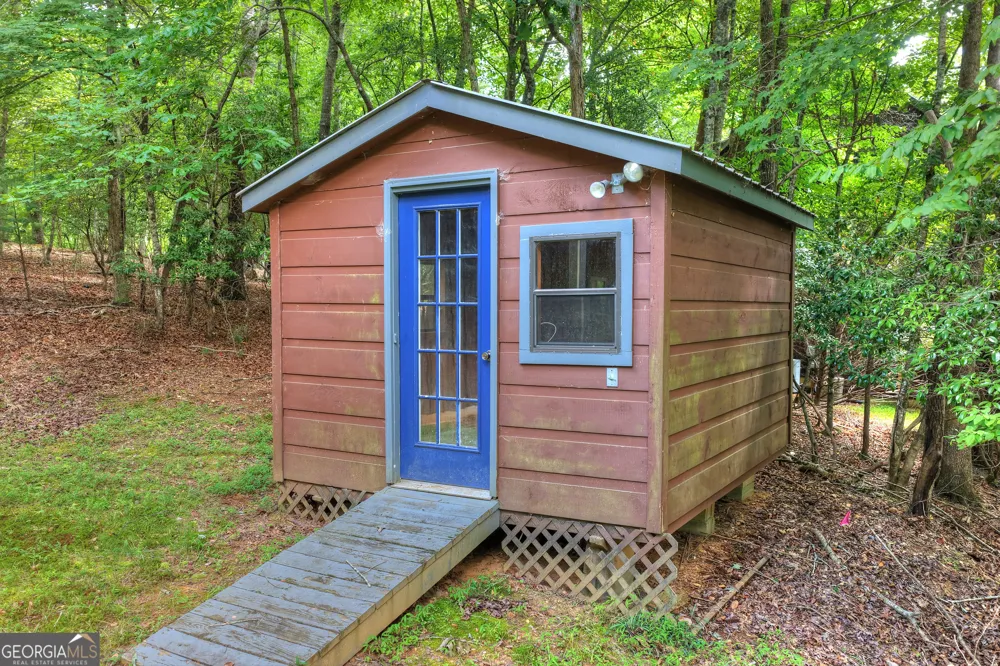 160 Adams CIR Mineral Bluff, GA 30559