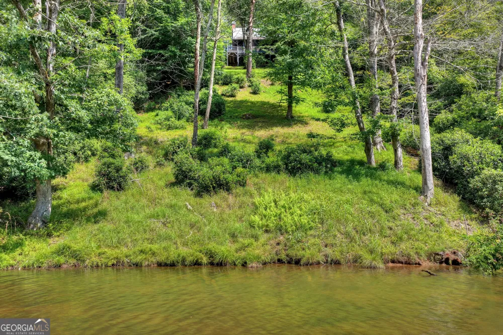 160 Adams CIR Mineral Bluff, GA 30559