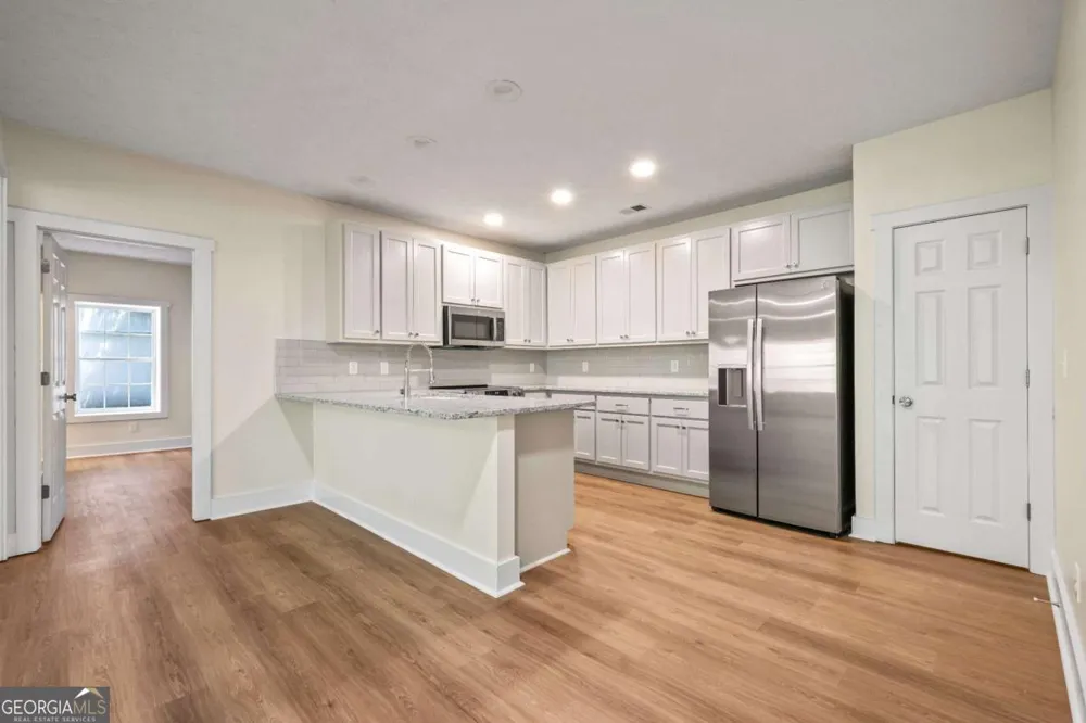 2029 Fletcher DR Ball Ground, GA 30107