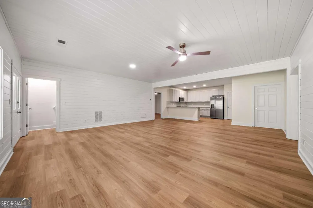 2029 Fletcher DR Ball Ground, GA 30107