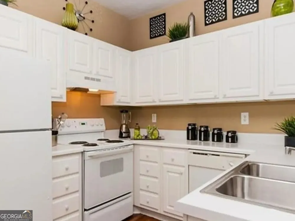 1600 Blairs Bridge RD Lithia Springs, GA 30122
