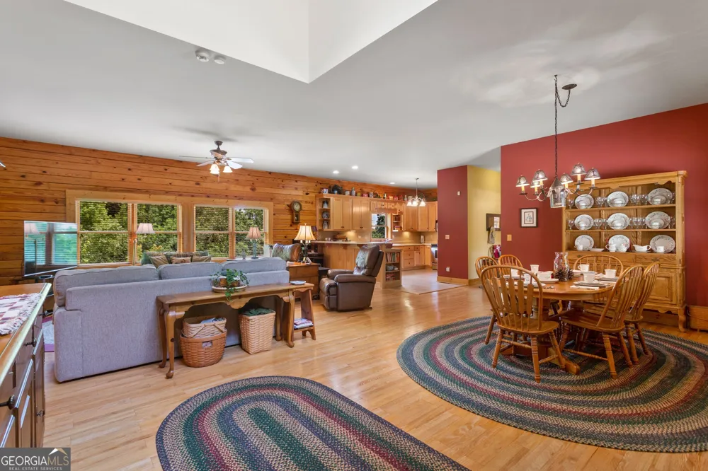 729 Huckleberry WAY Jasper, GA 30143