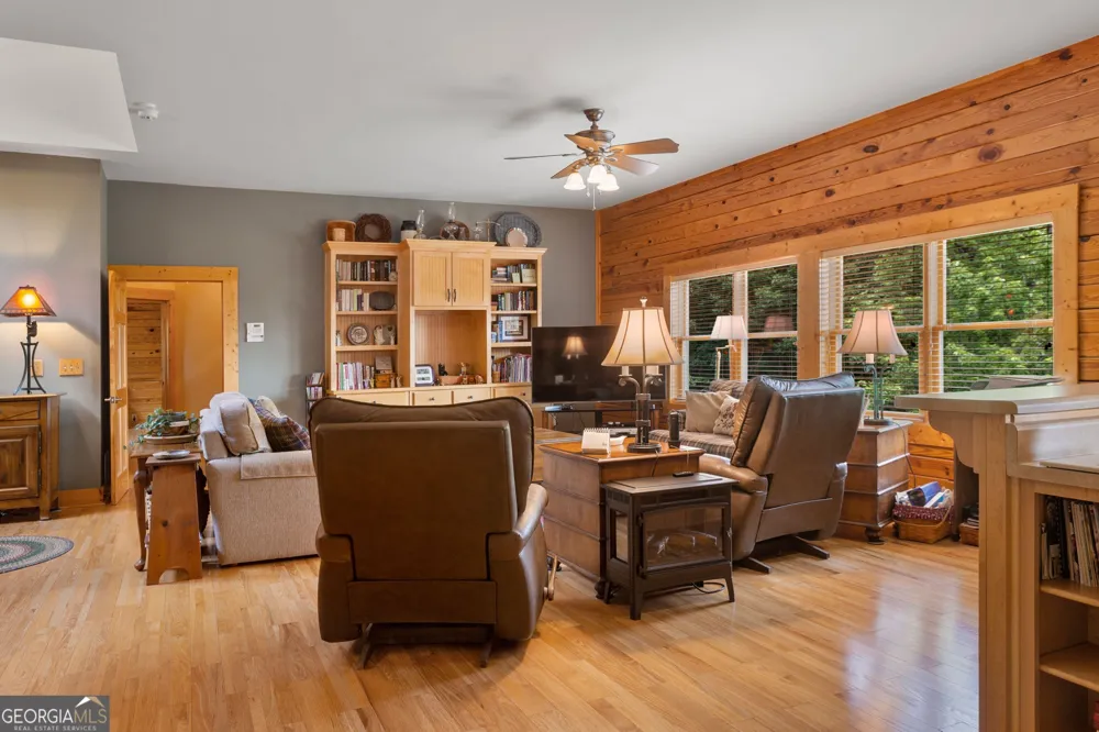 729 Huckleberry WAY Jasper, GA 30143