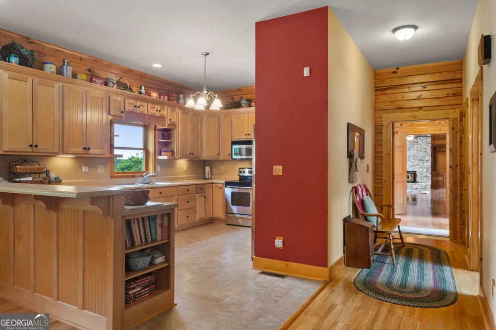 729 Huckleberry WAY Jasper, GA 30143